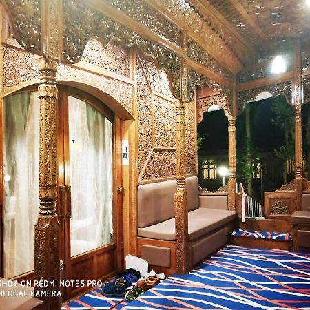 Hotel The Mughal Sheraton Houseboat Durgjan Exterior foto